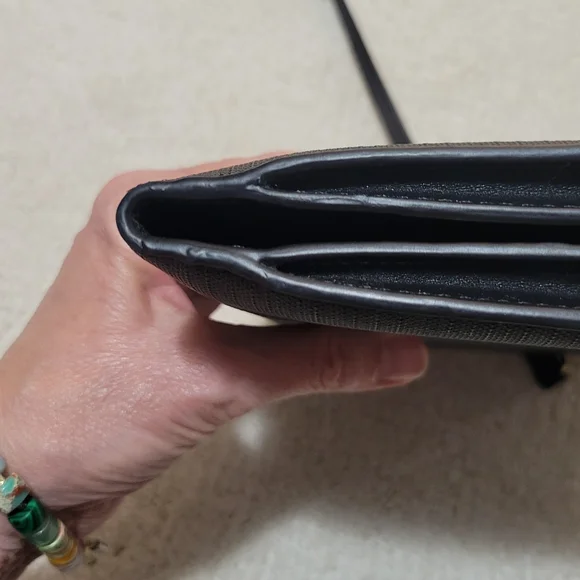 Dagne Dover Essentials Wallet Crossbody Dark Brown EUC - Picture 6 of 8